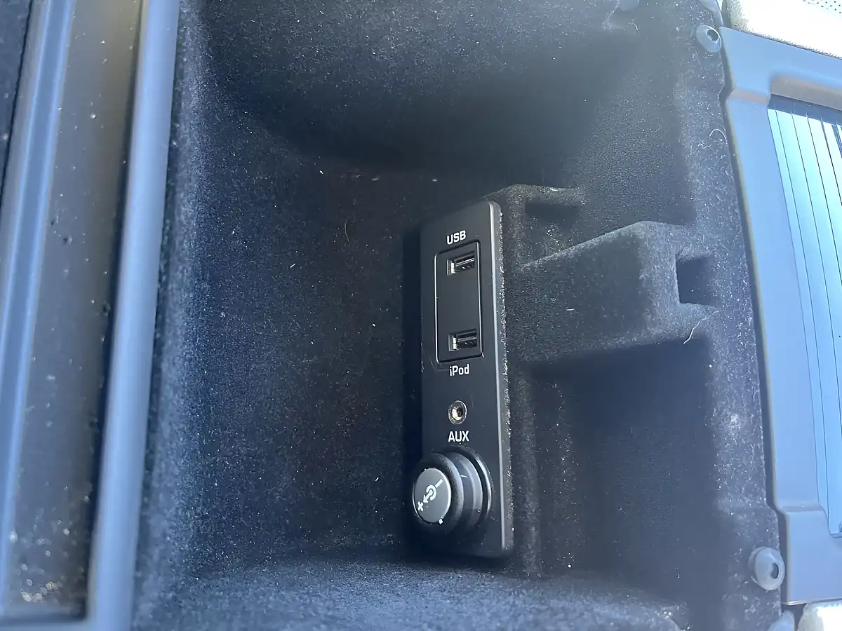 Used 2011 Land Rover Range Rover Evoque Dynamic Orkney Grey - Interior and Exterior details 8