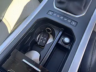 Used 2011 Land Rover Range Rover Evoque Dynamic Orkney Grey - Interior and Exterior details 9