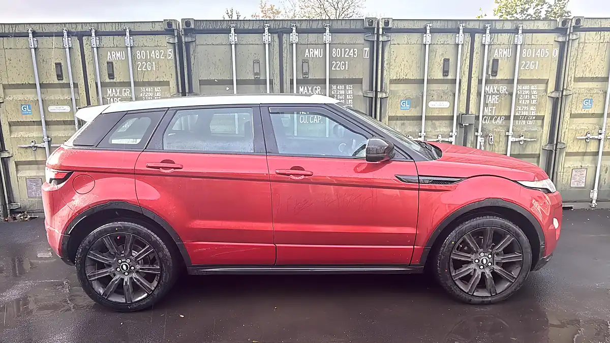 Used 2011 Land Rover Range Rover Evoque Dynamic Red - Interior and Exterior details 4
