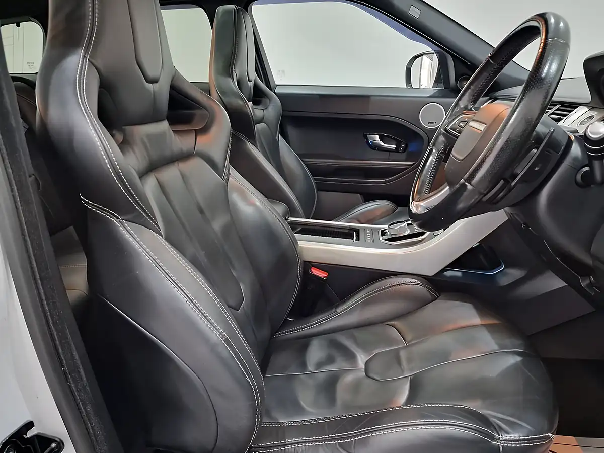 Used 2011 Land Rover Range Rover Evoque Dynamic White - Interior and Exterior details 10