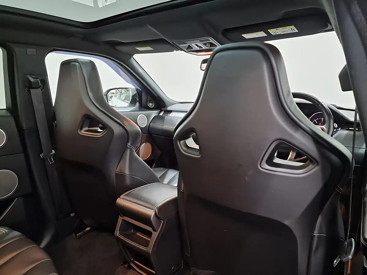 Used 2011 Land Rover Range Rover Evoque Dynamic White - Interior and Exterior details 15