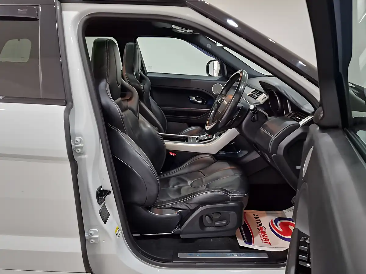 Used 2011 Land Rover Range Rover Evoque Dynamic White - Interior and Exterior details 9