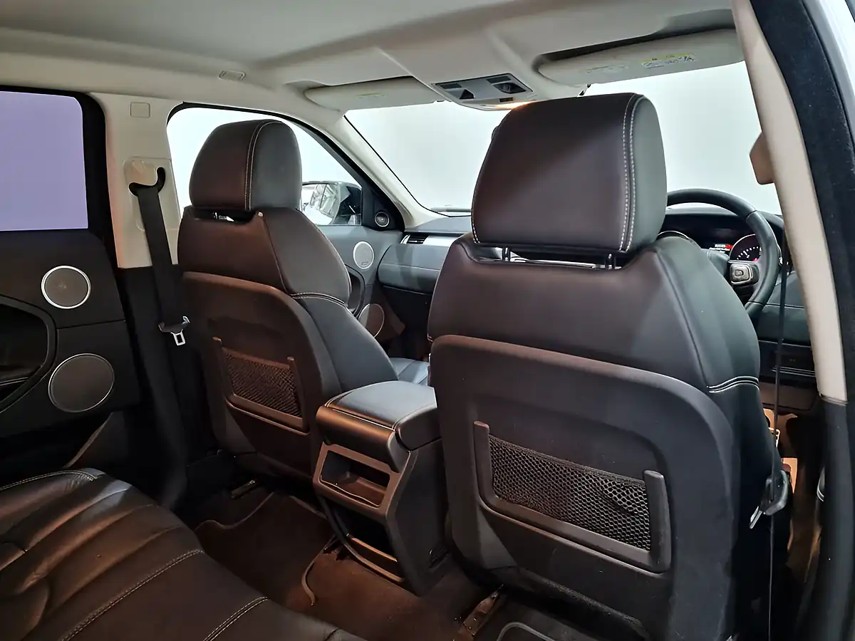 Used 2011 Land Rover Range Rover Evoque Dynamic White - Interior and Exterior details 16