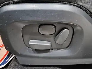 Used 2011 Land Rover Range Rover Evoque Dynamic White - Interior and Exterior details 19
