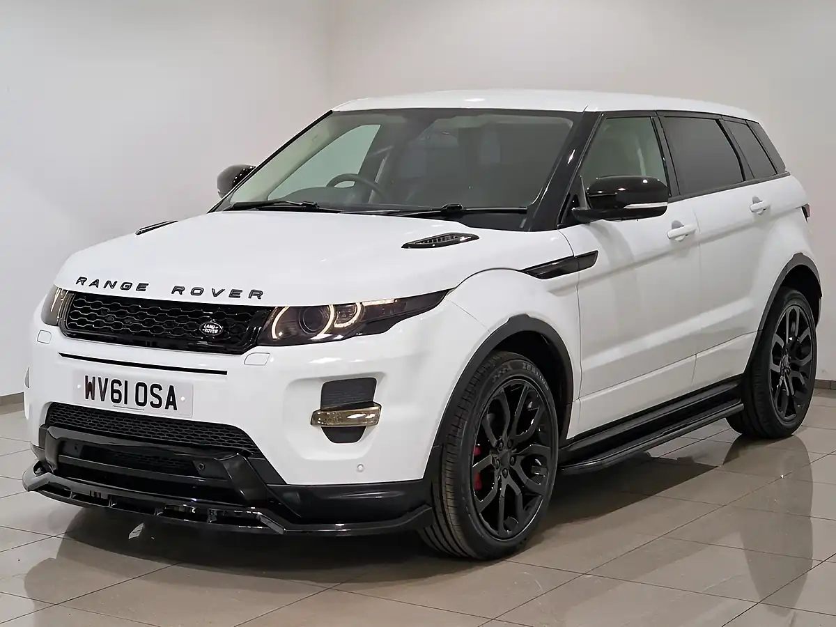 Used 2011 Land Rover Range Rover Evoque Dynamic White - Interior and Exterior details 3
