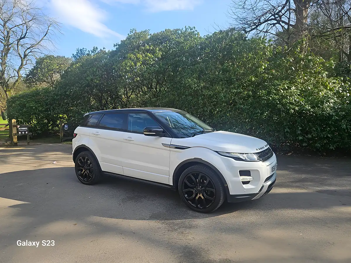 Used 2011 Land Rover Range Rover Evoque Dynamic White - Front View