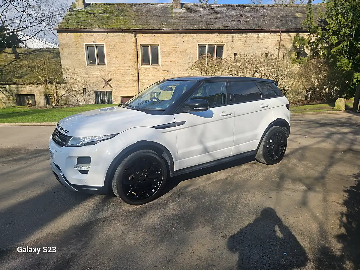 Used 2011 Land Rover Range Rover Evoque Dynamic White - Interior and Exterior details 20