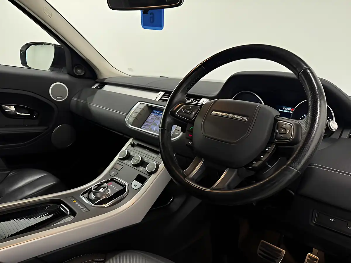 Used 2011 Land Rover Range Rover Evoque Dynamic White - Interior and Exterior details 11