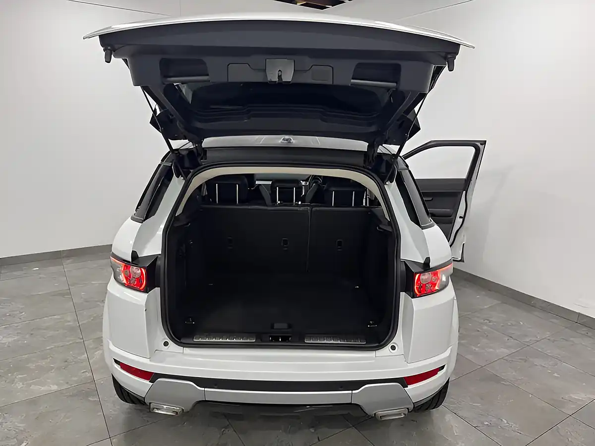 Used 2011 Land Rover Range Rover Evoque Dynamic White - Interior and Exterior details 14
