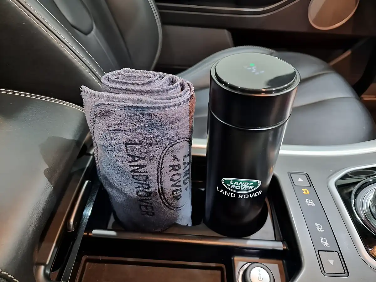 Used 2011 Land Rover Range Rover Evoque Prestige Silver - Interior and Exterior details 11