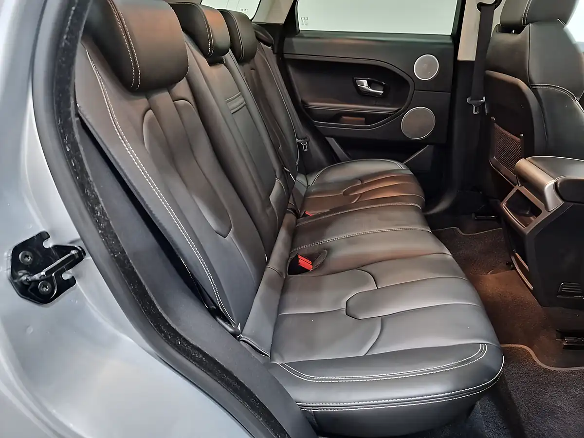 Used 2011 Land Rover Range Rover Evoque Prestige Silver - Interior and Exterior details 14