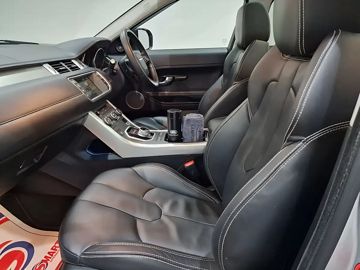 Used 2011 Land Rover Range Rover Evoque Prestige Silver - Interior and Exterior details 19
