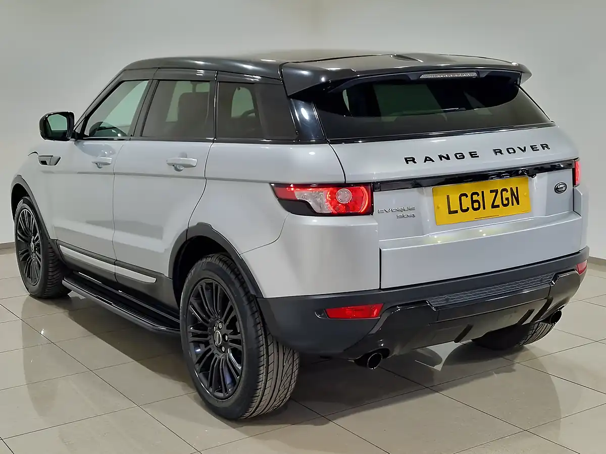 Used 2011 Land Rover Range Rover Evoque Prestige Silver - Interior and Exterior details 4