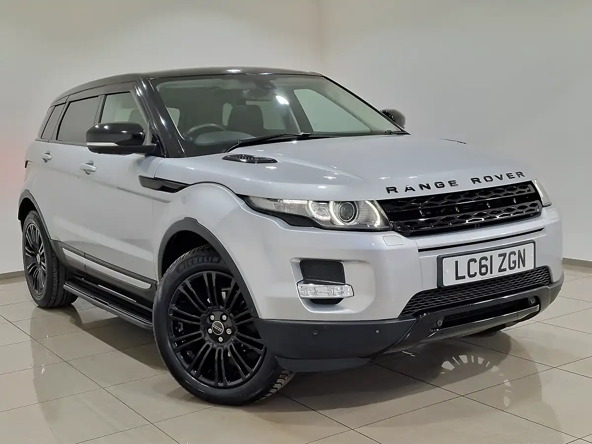 Used 2011 Land Rover Range Rover Evoque Prestige Silver - Interior and Exterior details 7