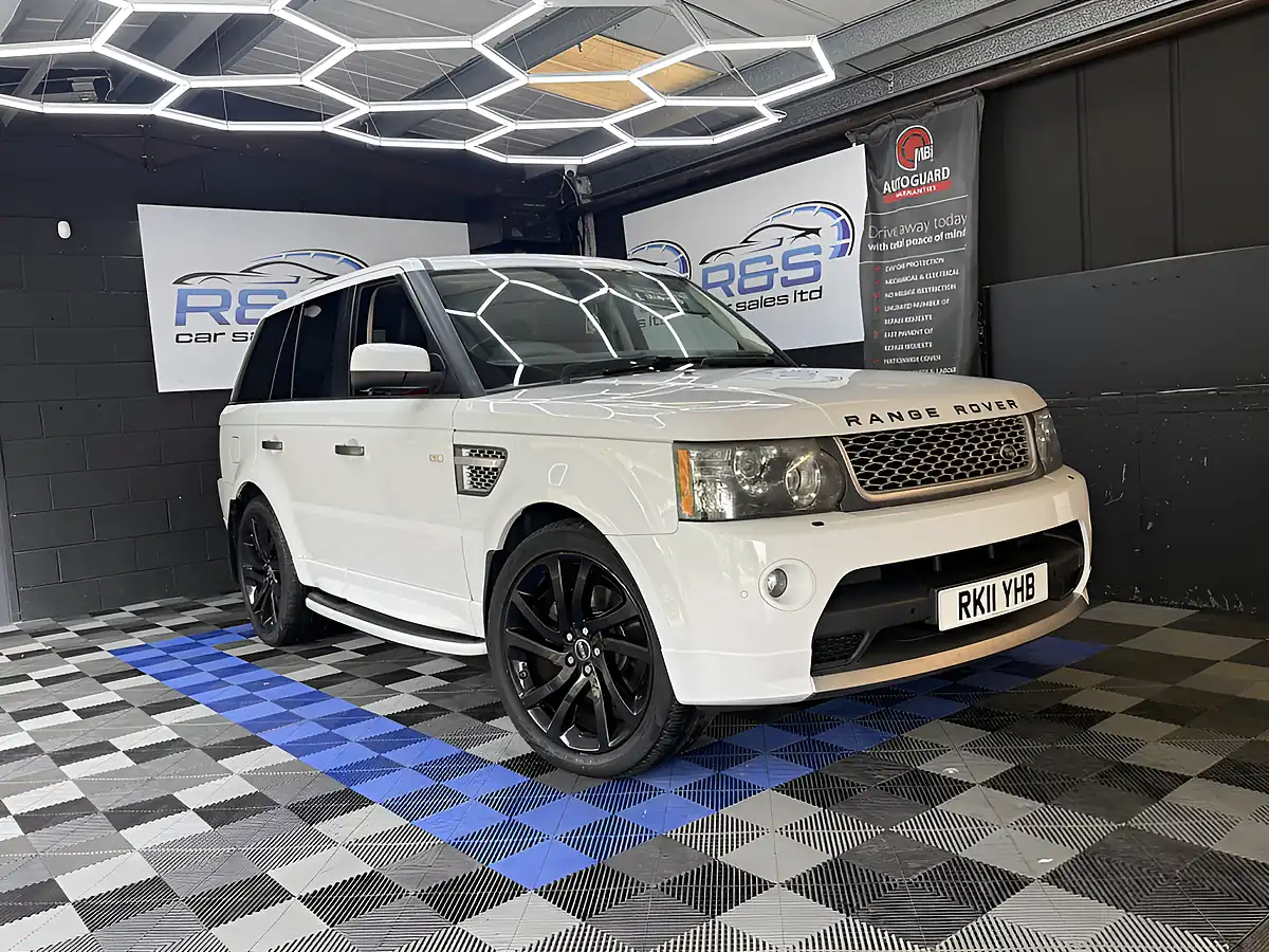 Used 2011 Land Rover Range Rover Sport Autobiography Sport White - Front View