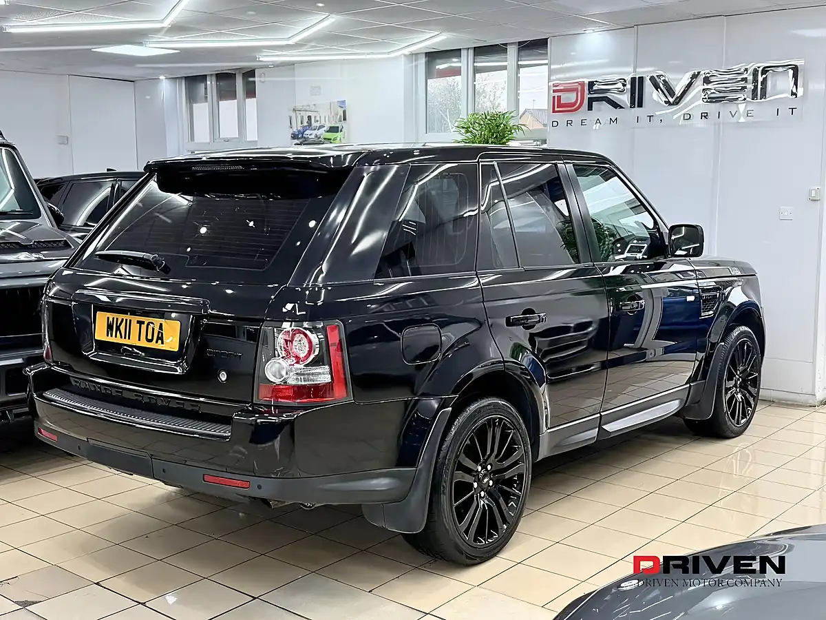 Used 2011 Land Rover Range Rover Sport Hse Black - Interior and Exterior details 11
