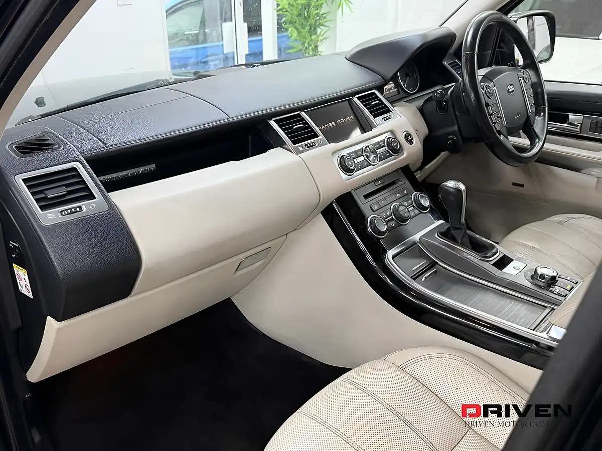 Used 2011 Land Rover Range Rover Sport Hse Black - Interior and Exterior details 13