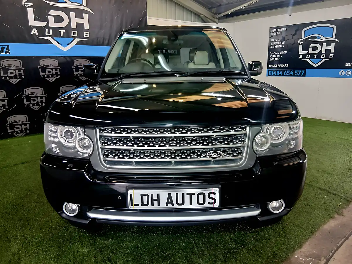 Used 2011 Land Rover Range Rover Vogue Black - Interior and Exterior details 8