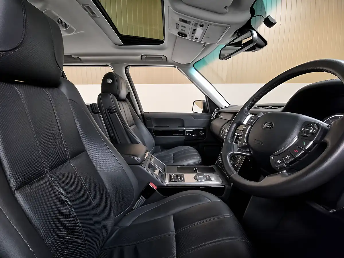 Used 2011 Land Rover Range Rover Vogue Se Orkney Grey - Interior and Exterior details 18