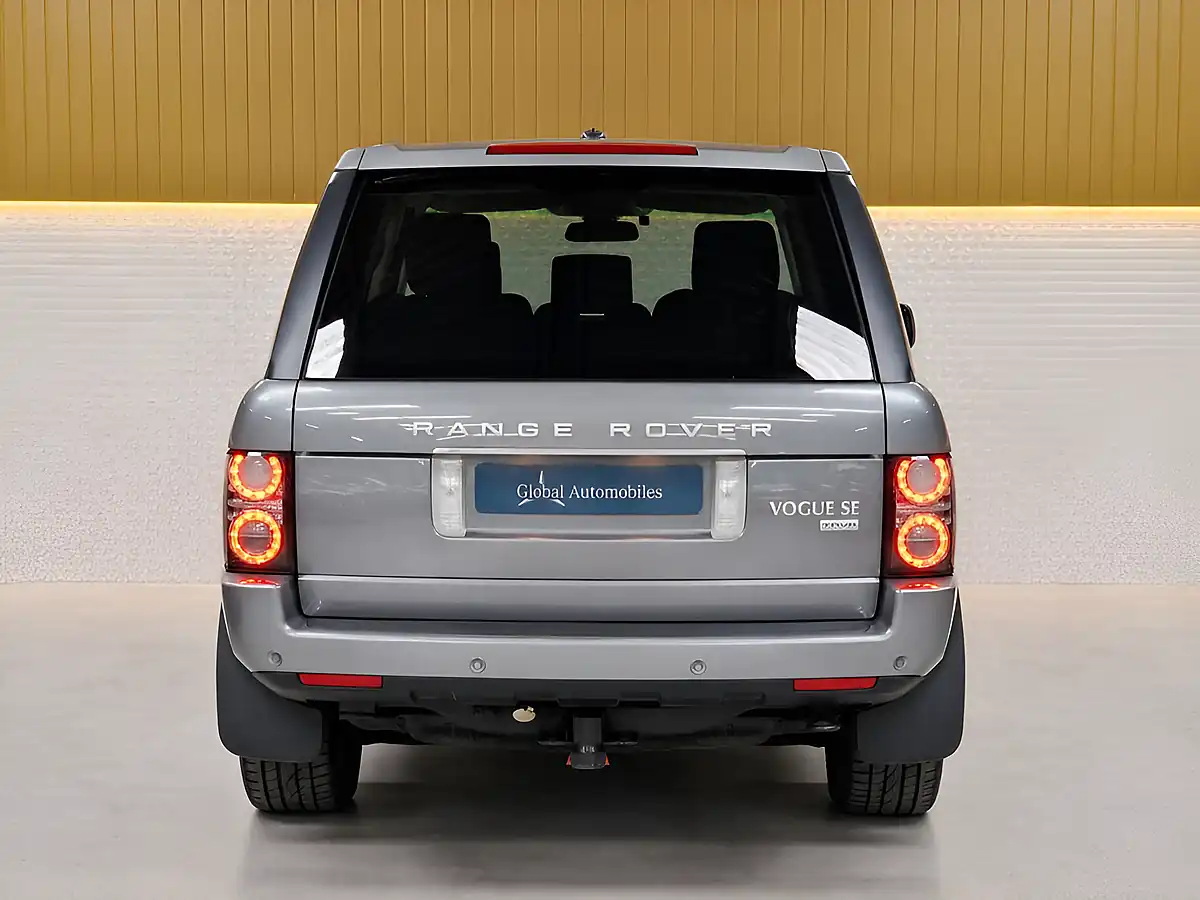Used 2011 Land Rover Range Rover Vogue Se Orkney Grey - Interior and Exterior details 9