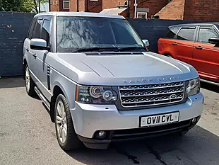 Used 2011 Land Rover Range Rover Vogue Silver - Interior and Exterior details 3