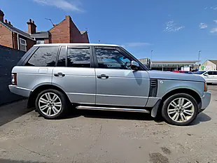 Used 2011 Land Rover Range Rover Vogue Silver - Interior and Exterior details 7