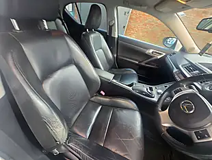Used 2011 Lexus Ct Se-L White - Interior and Exterior details 14