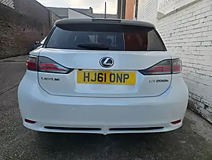 Used 2011 Lexus Ct Se-L White - Interior and Exterior details 7