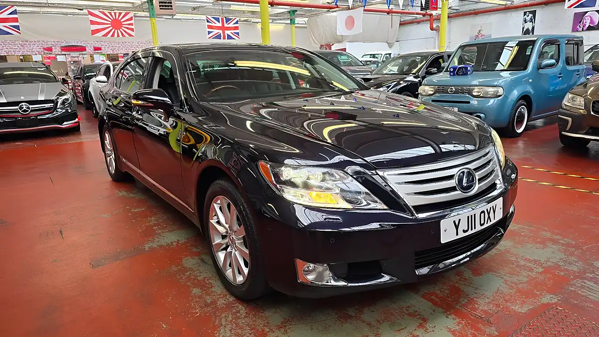 Used 2011 Lexus Ls Premier Lwb Black - Interior and Exterior details 3