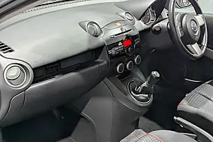 Used 2011 Mazda 2 Takuya Silver - Interior and Exterior details 19