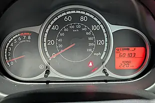 Used 2011 Mazda 2 Takuya Silver - Interior and Exterior details 3