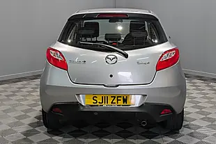 Used 2011 Mazda 2 Takuya Silver - Interior and Exterior details 8