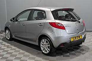 Used 2011 Mazda 2 Takuya Silver - Interior and Exterior details 9