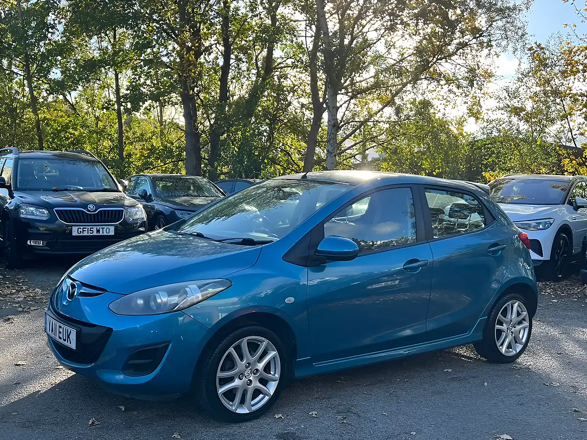 Used 2011 Mazda 2 Tamura Blue - Interior and Exterior details 2