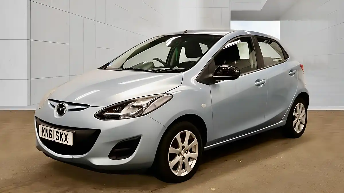 Used 2011 Mazda 2 TS2 Blue - Interior and Exterior details 3