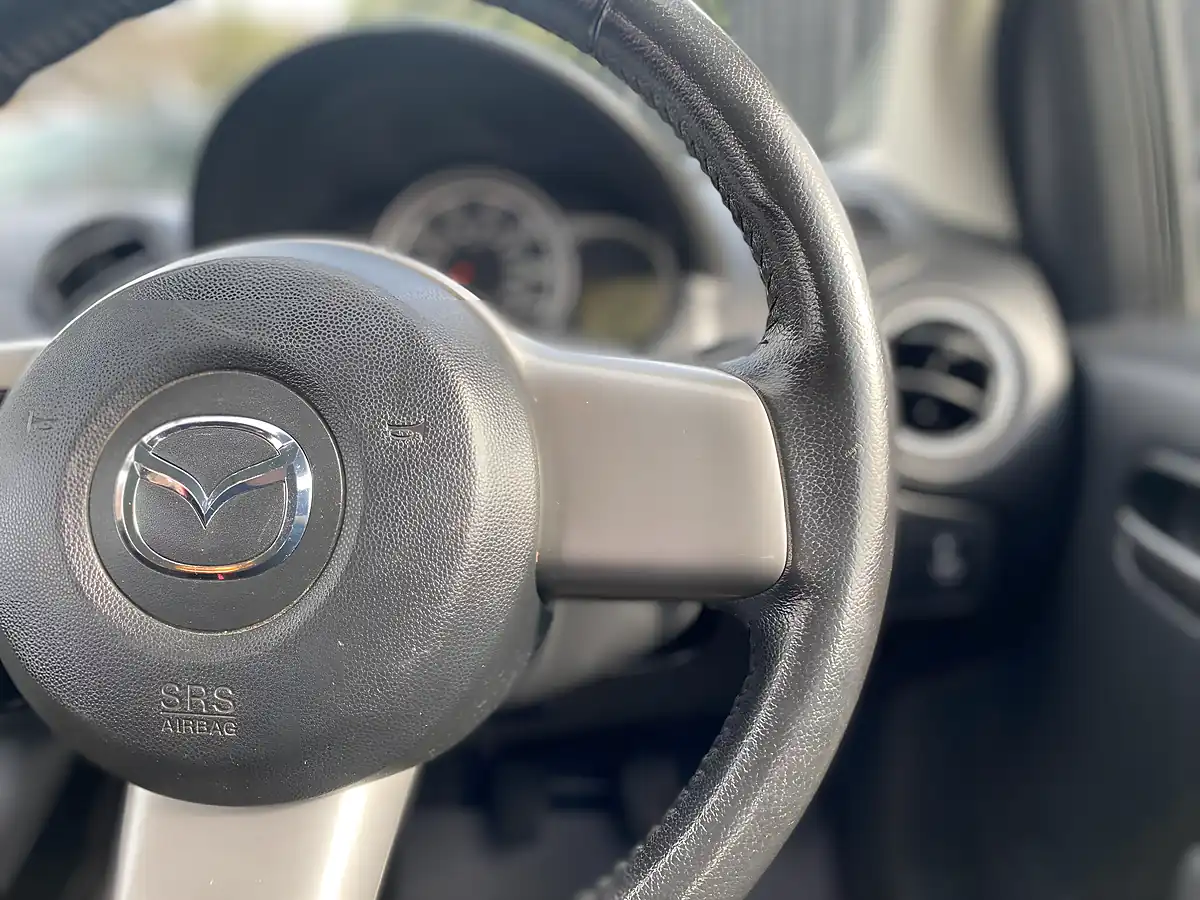 Used 2011 Mazda Mazda2 Black Limited Edition Crystal White - Interior and Exterior details 16