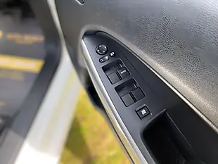 Used 2011 Mazda Mazda2 Black Limited Edition Crystal White - Interior and Exterior details 17