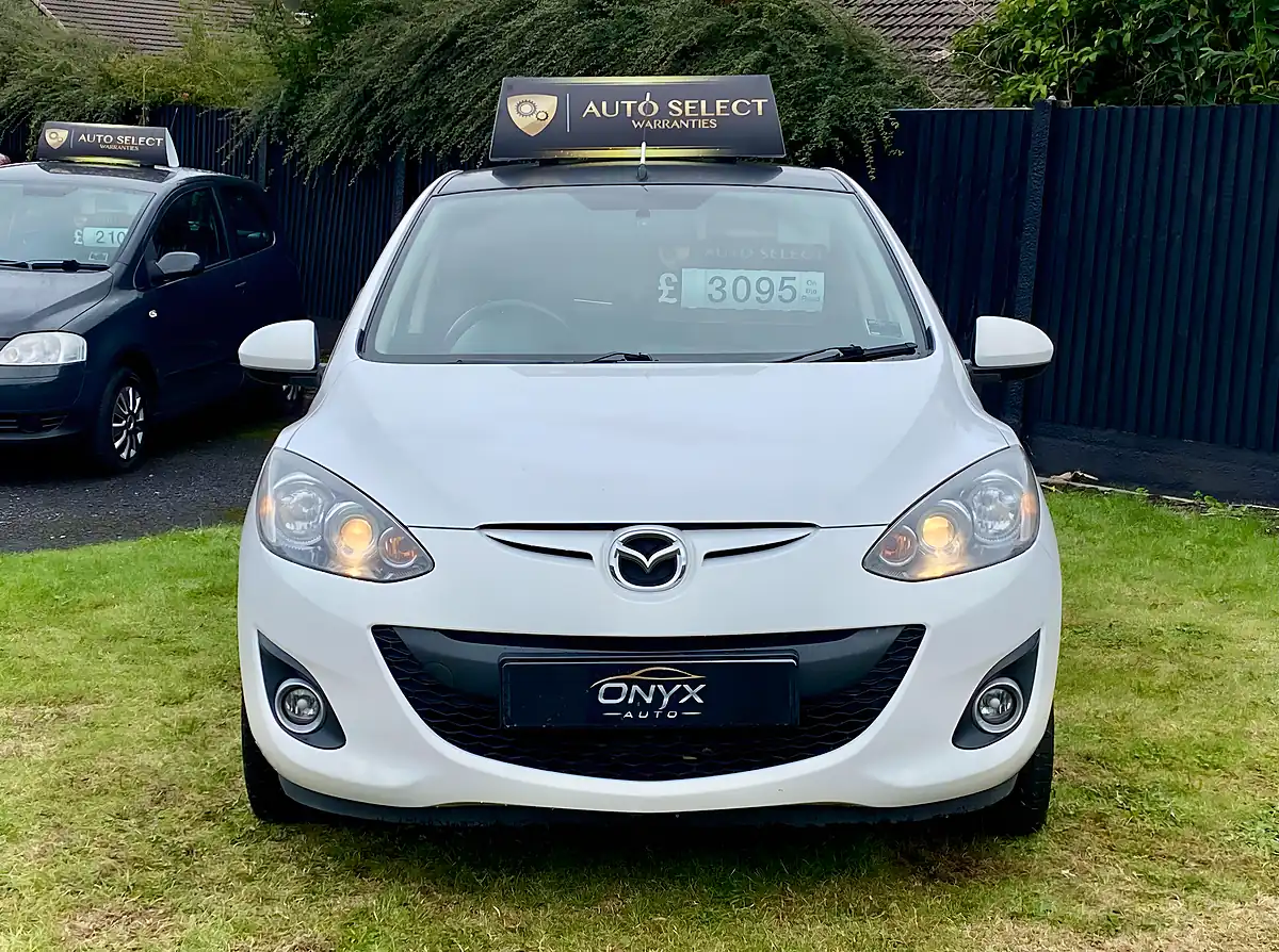 Used 2011 Mazda Mazda2 Black Limited Edition Crystal White - Interior and Exterior details 3