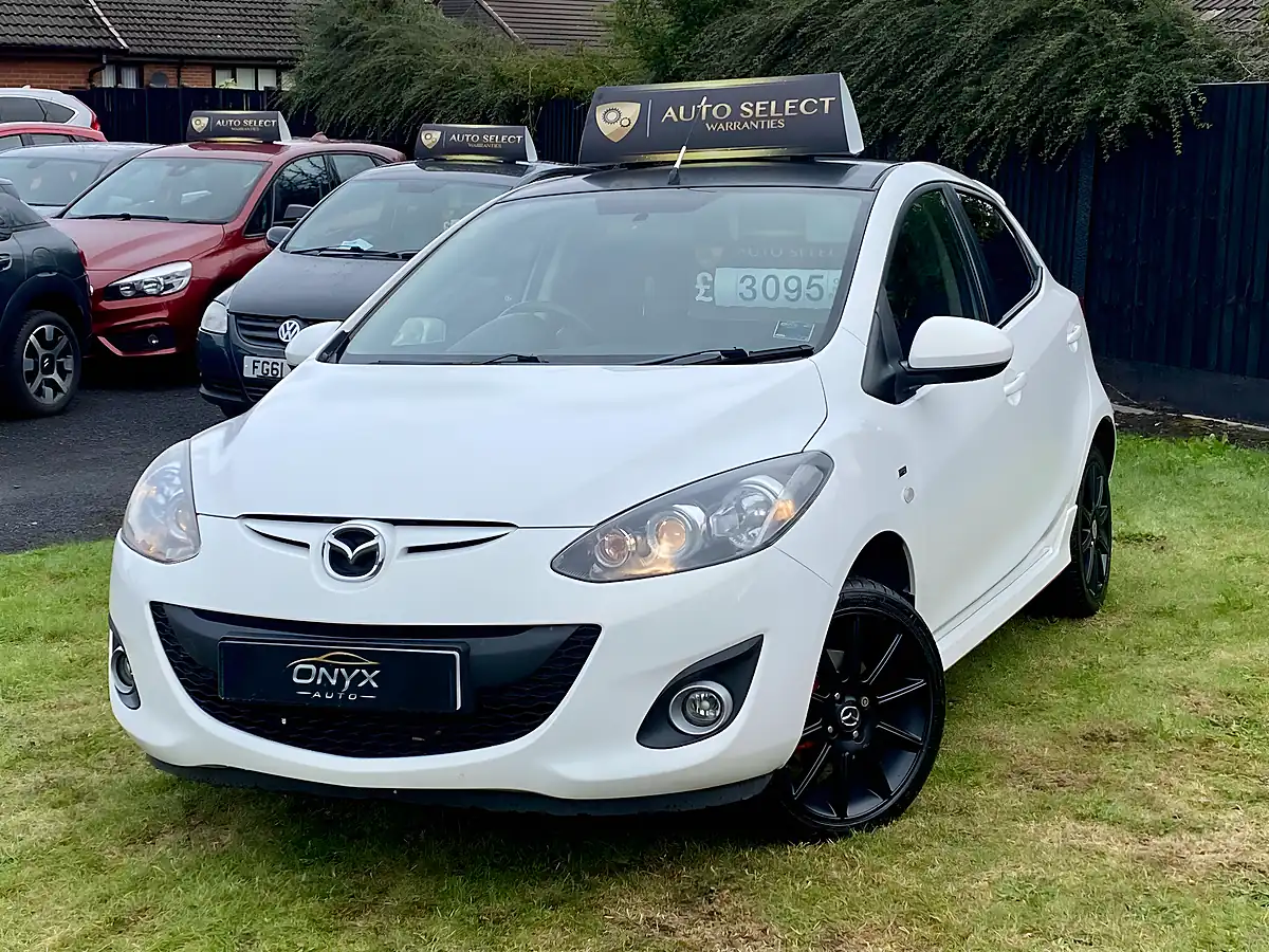 Used 2011 Mazda Mazda2 Black Limited Edition Crystal White - Interior and Exterior details 4