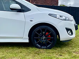 Used 2011 Mazda Mazda2 Black Limited Edition Crystal White - Interior and Exterior details 9