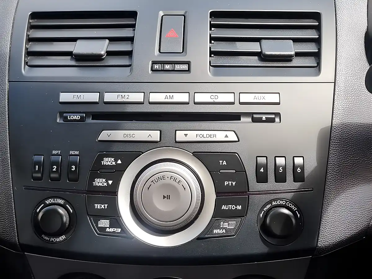 Used 2011 Mazda MAZDA3 Takuya Red - Interior and Exterior details 15