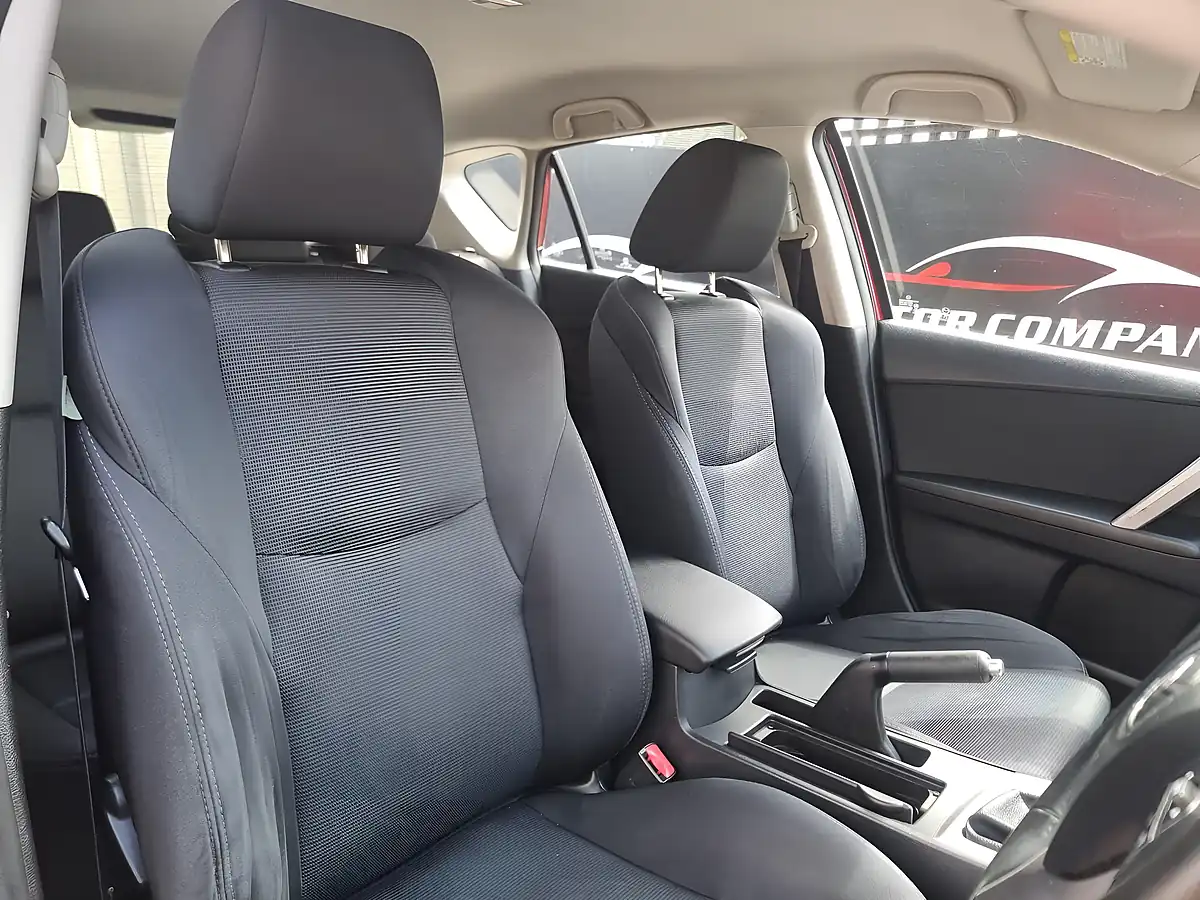 Used 2011 Mazda MAZDA3 Takuya Red - Interior and Exterior details 17