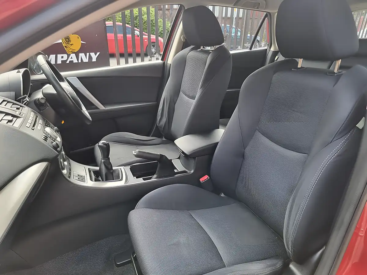 Used 2011 Mazda MAZDA3 Takuya Red - Interior and Exterior details 18