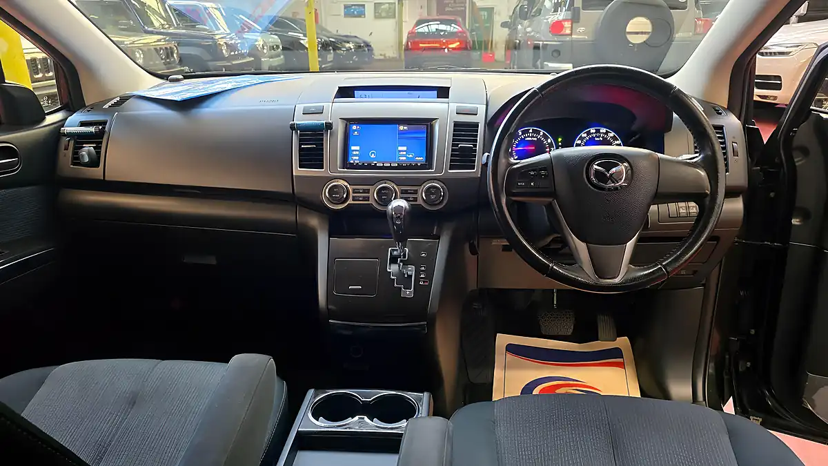 Used 2011 Mazda MPV MPV 7 Seats Ulez Free Grey - Interior and Exterior details 3
