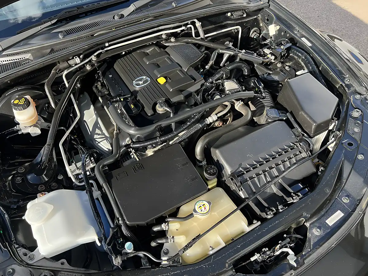 Used 2011 Mazda MX-5 Kendo Black - Interior and Exterior details 15