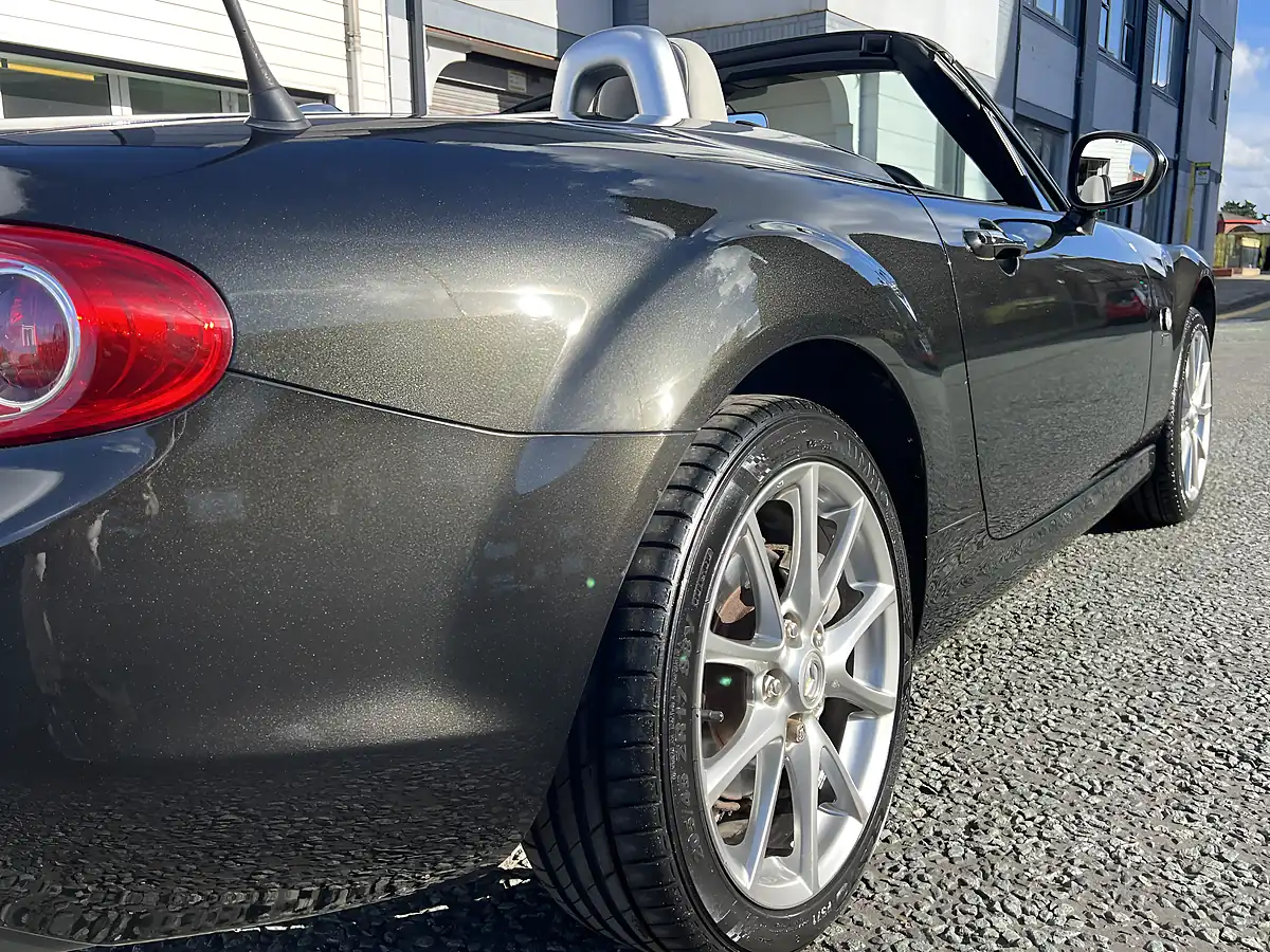 Used 2011 Mazda MX-5 Kendo Black - Interior and Exterior details 20