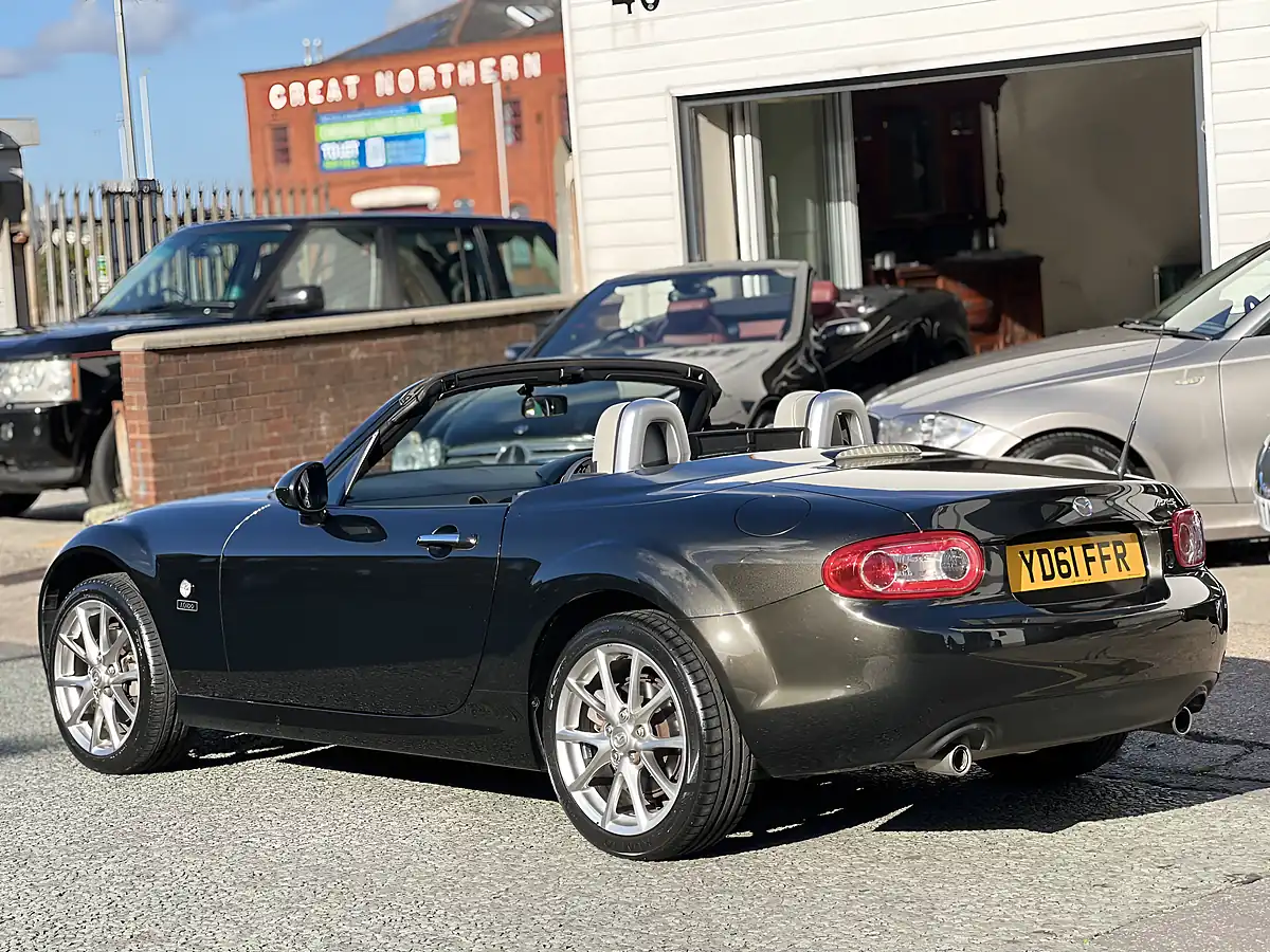 Used 2011 Mazda MX-5 Kendo Black - Interior and Exterior details 3