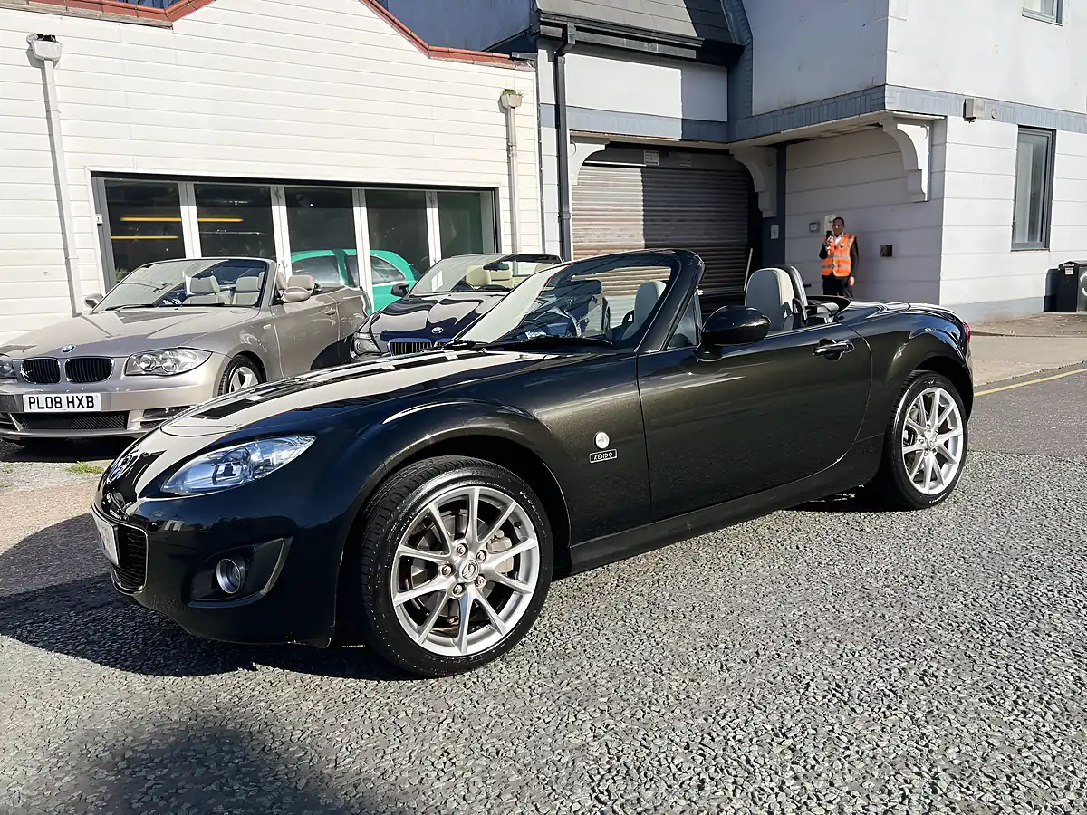 Used 2011 Mazda MX-5 Kendo Black - Interior and Exterior details 5