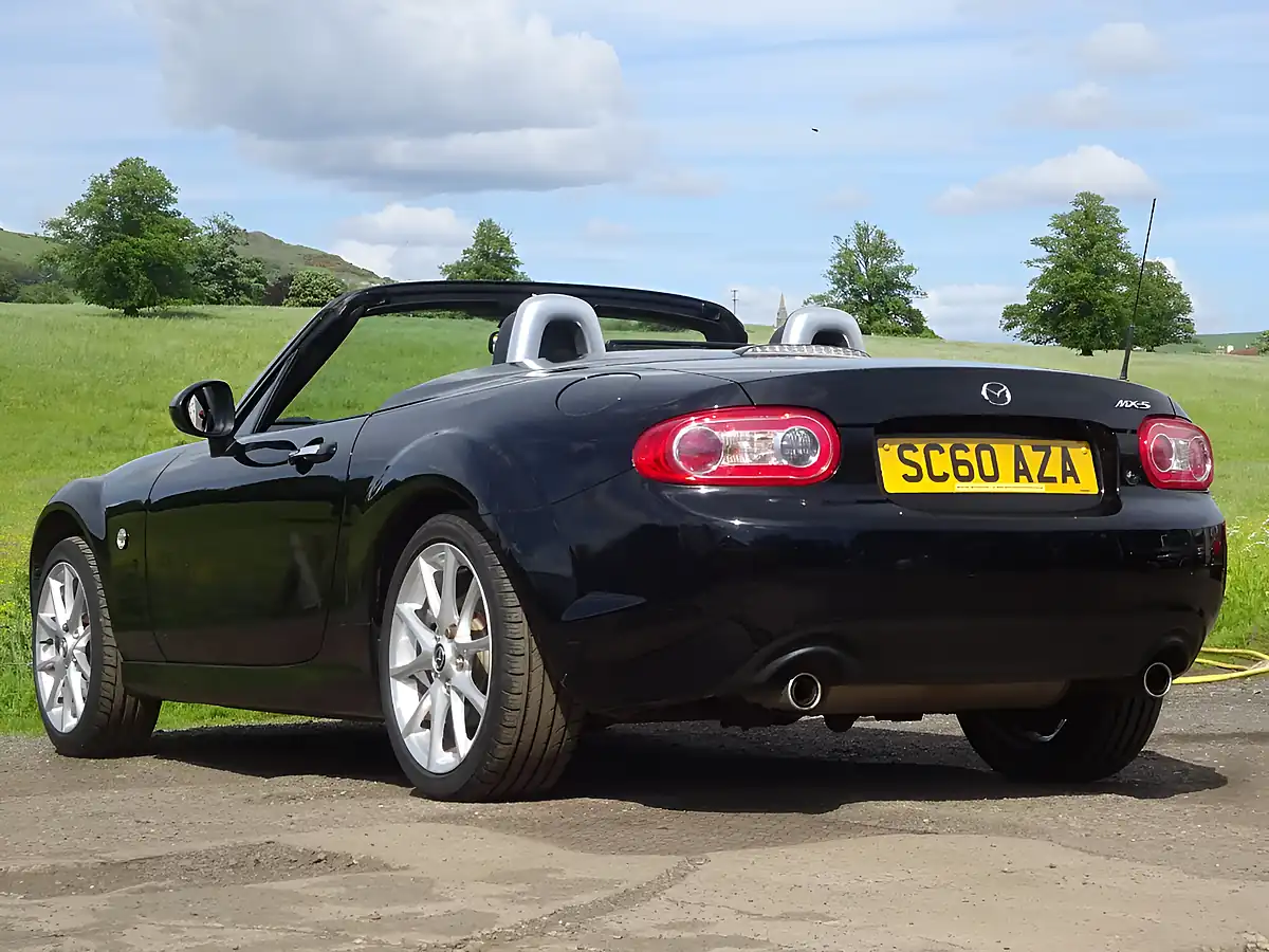 Used 2011 Mazda MX-5 Sport Tech Black - Interior and Exterior details 18