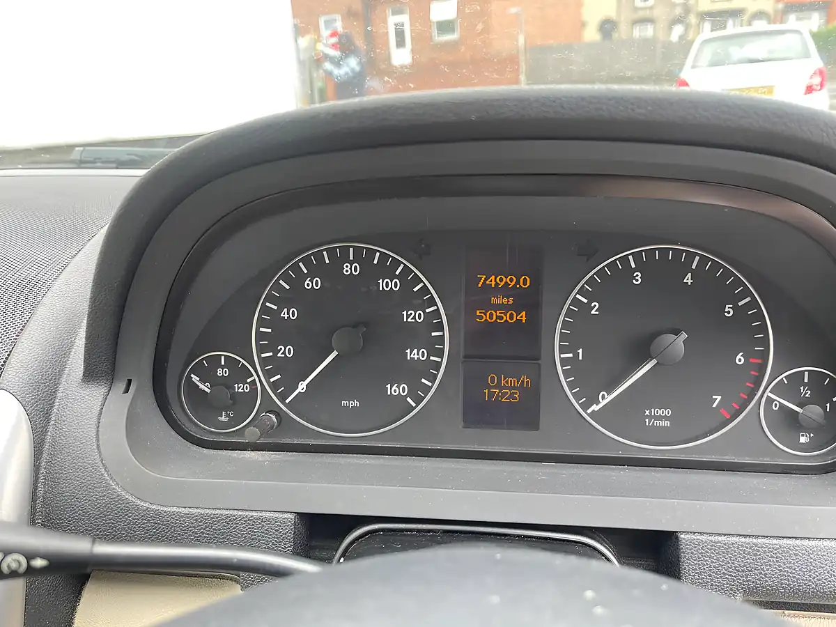 Used 2011 Mercedes-Benz a Class Avantgarde Se Black - Interior and Exterior details 20